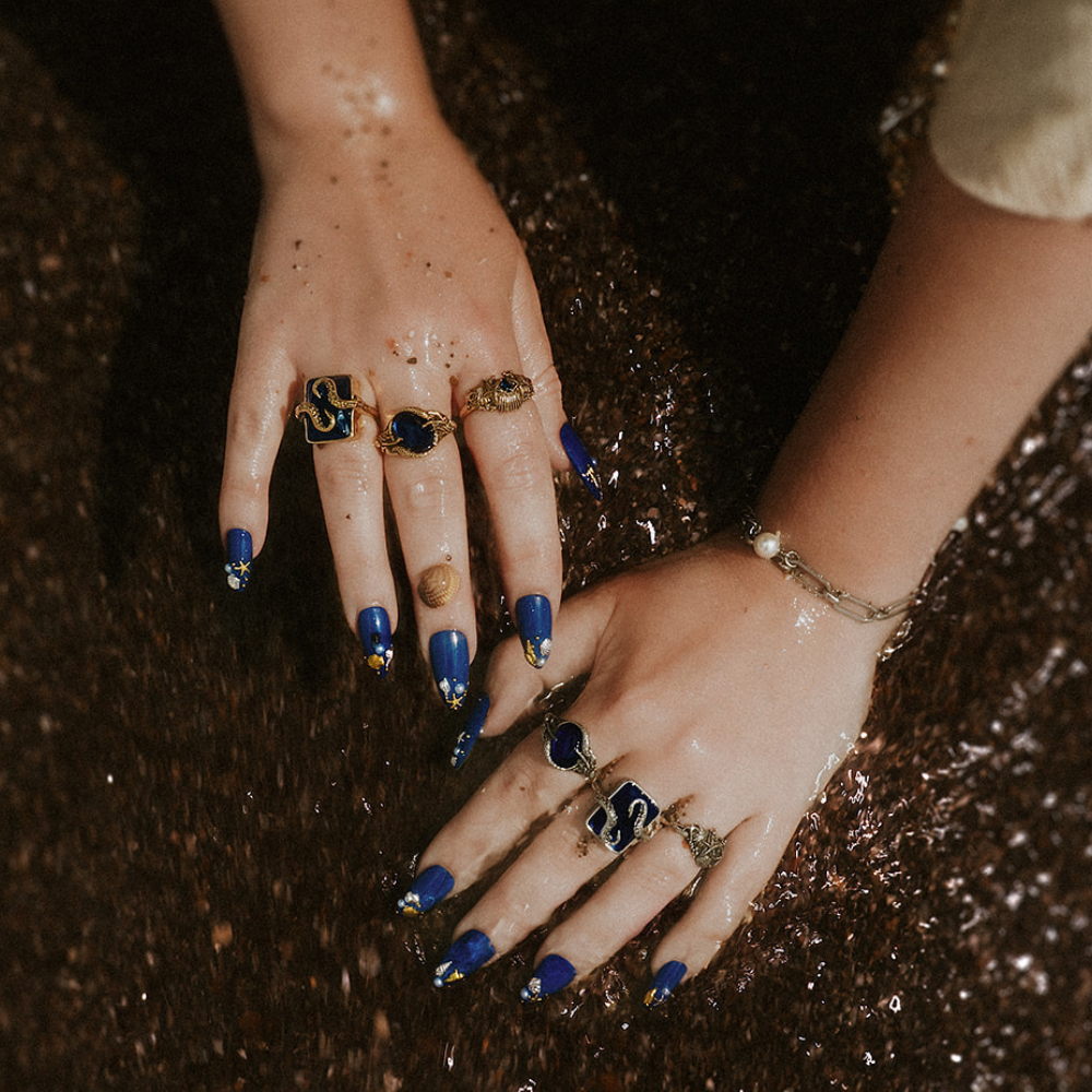 Sovereign Of The Sea Blue Stone Ring – product image 4 of 4