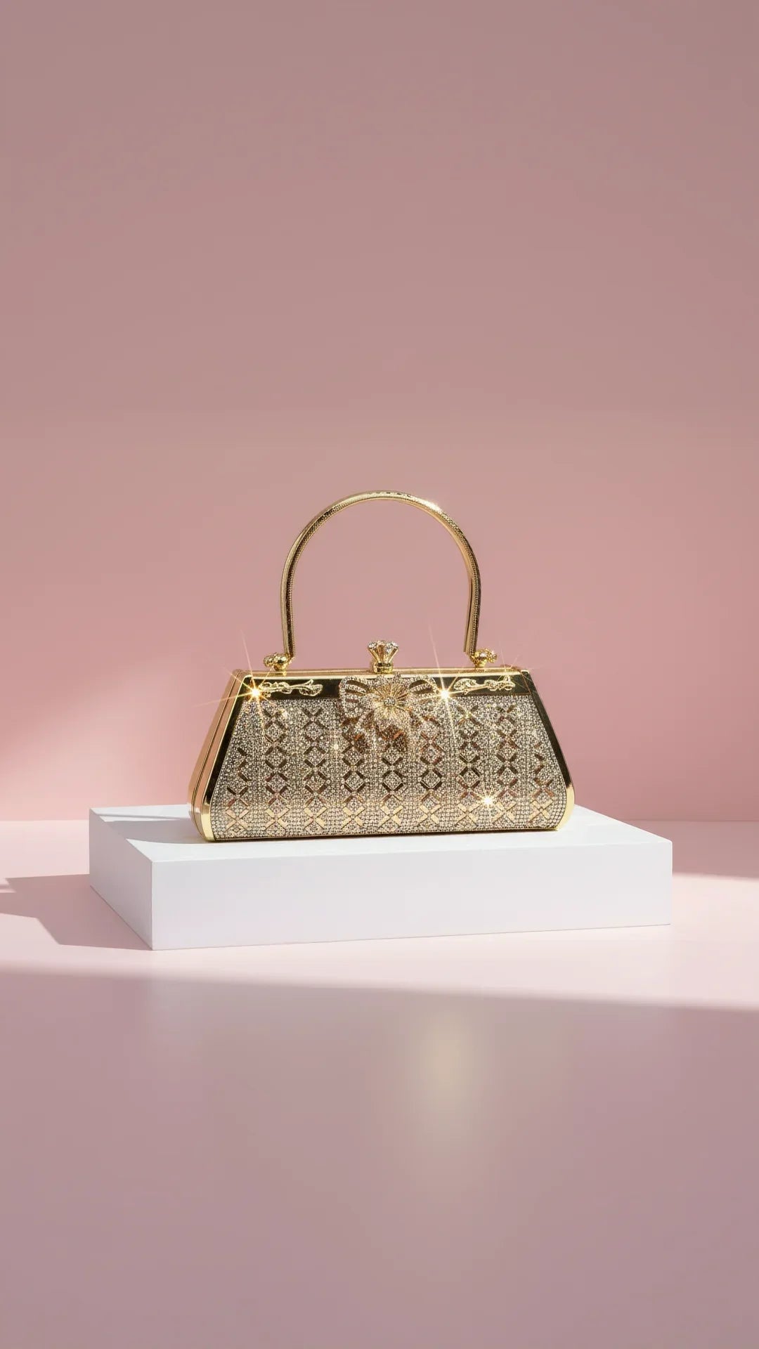 Handbags and crossbody bags at Synergy House