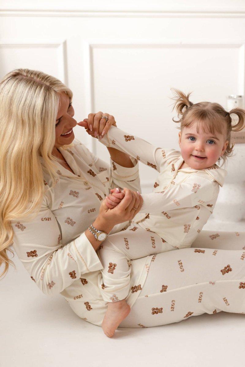 Adult COZY Gummy Bear Pyjamas Set – product image 3 of 10