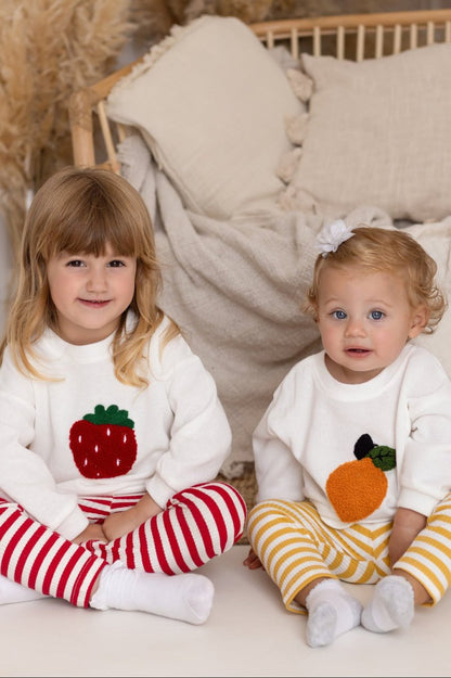 COZY Strawberry | Sweatshirt + Leggings – product image 6 of 10