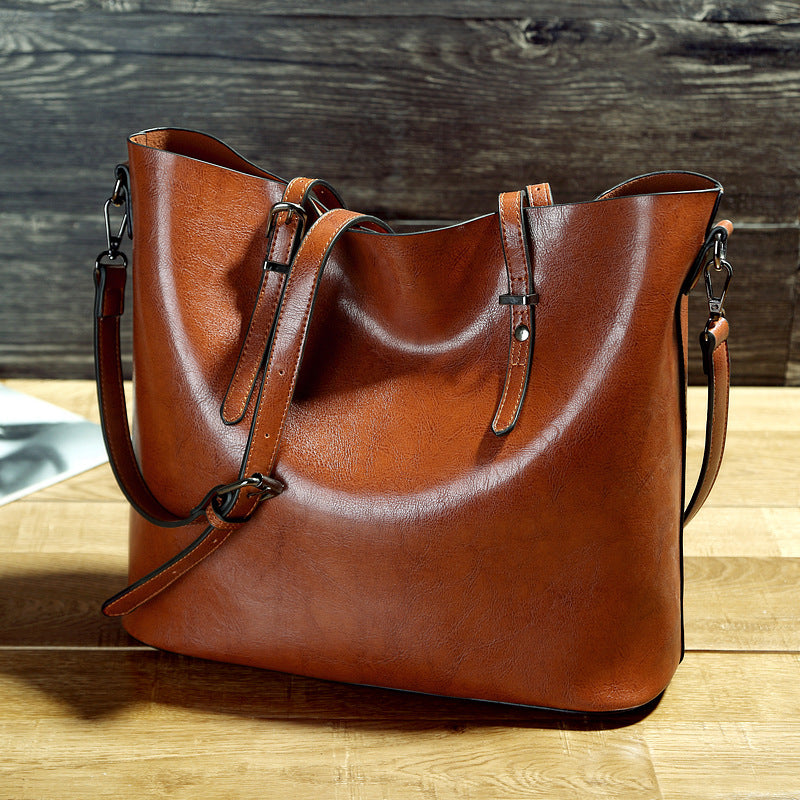 Women's Waxed Leather Shoulder Tote – product image 10