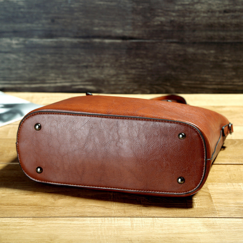 Women's Waxed Leather Shoulder Tote – product image 4