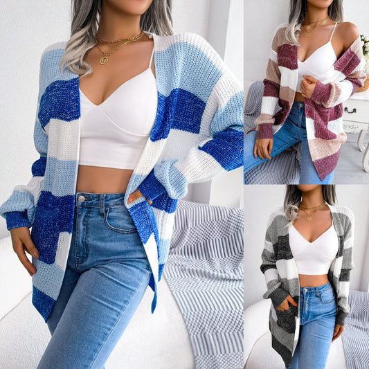 Women's Plaid Lantern-Sleeve Cardigan – product image 1