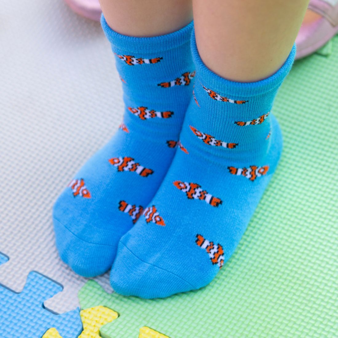 Clown Fish Matching Bamboo Socks (Adult & Child) – product image 5 of 6