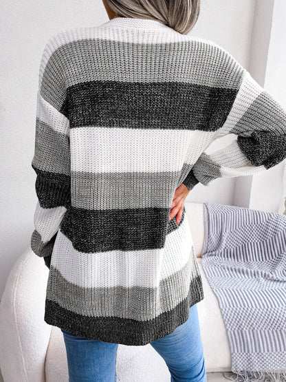 Women's Plaid Lantern-Sleeve Cardigan – product image 5