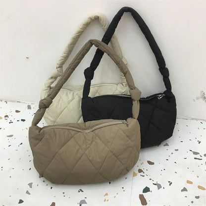 Rhombic Quilted Shoulder Bag – product image 3