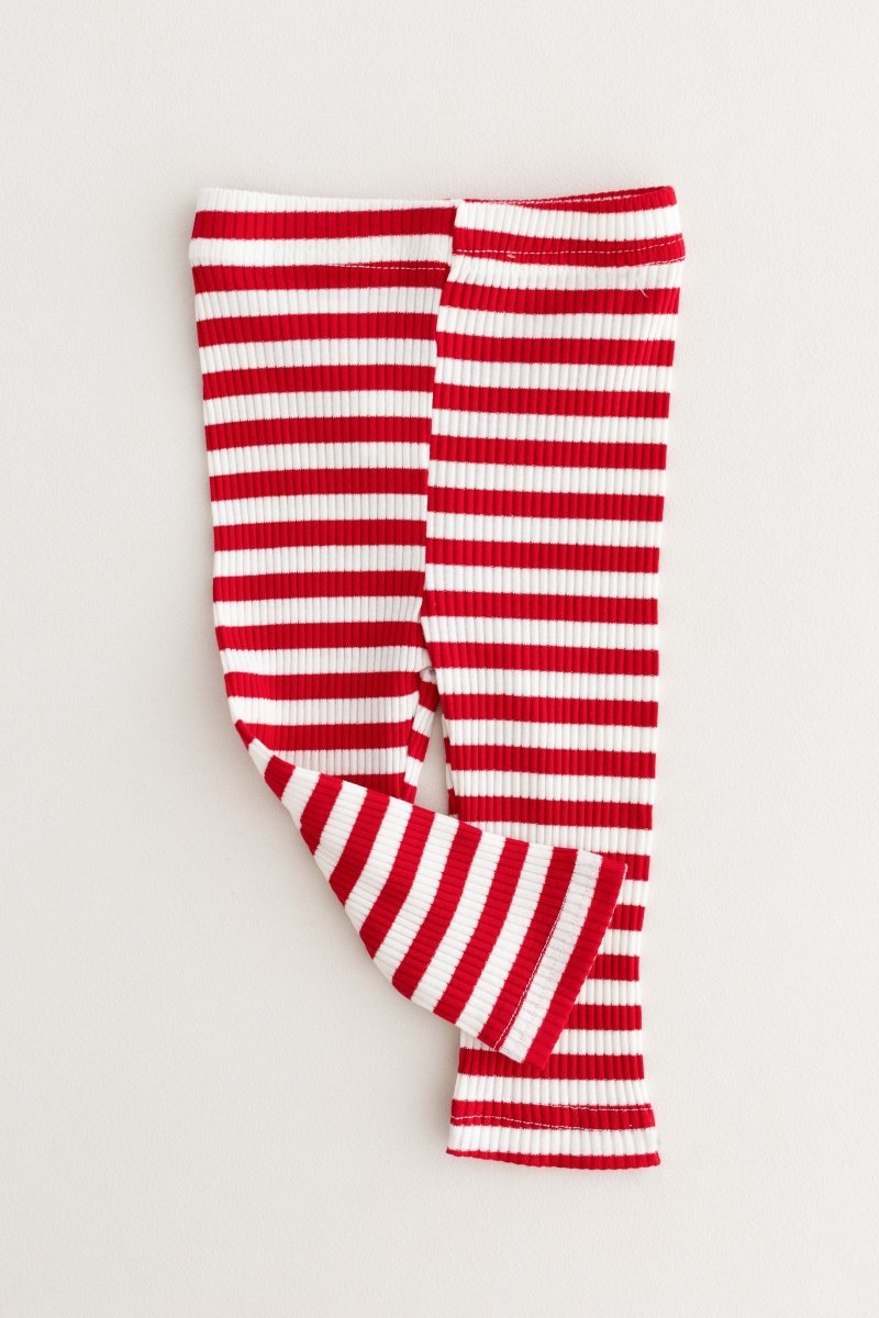 COZY Strawberry | Sweatshirt + Leggings – product image 1 of 3