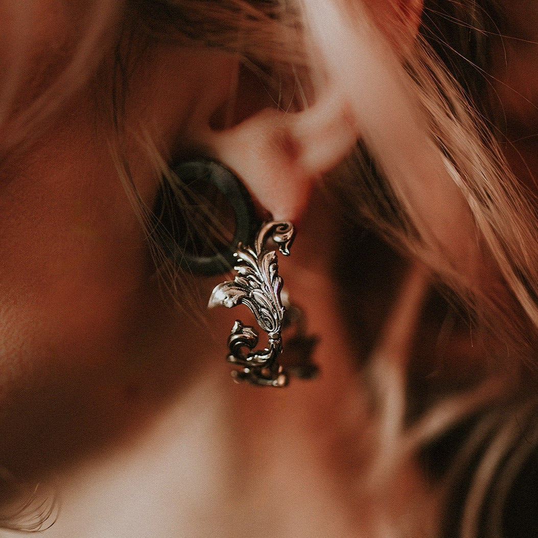 Malice Filigree Hoop Earrings – product image 2