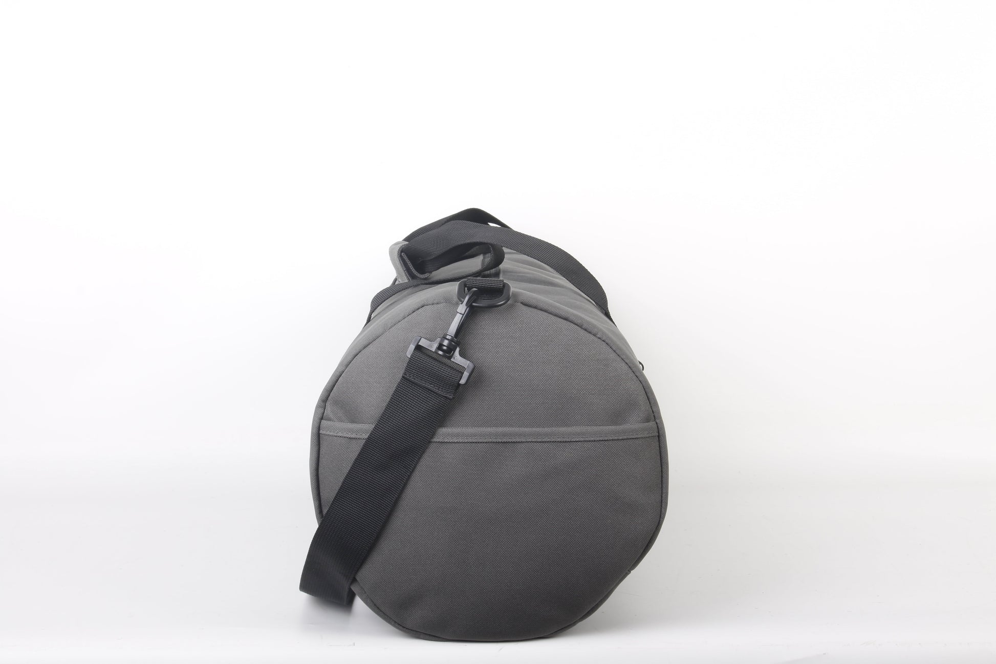 Crest Holdall – product image 7
