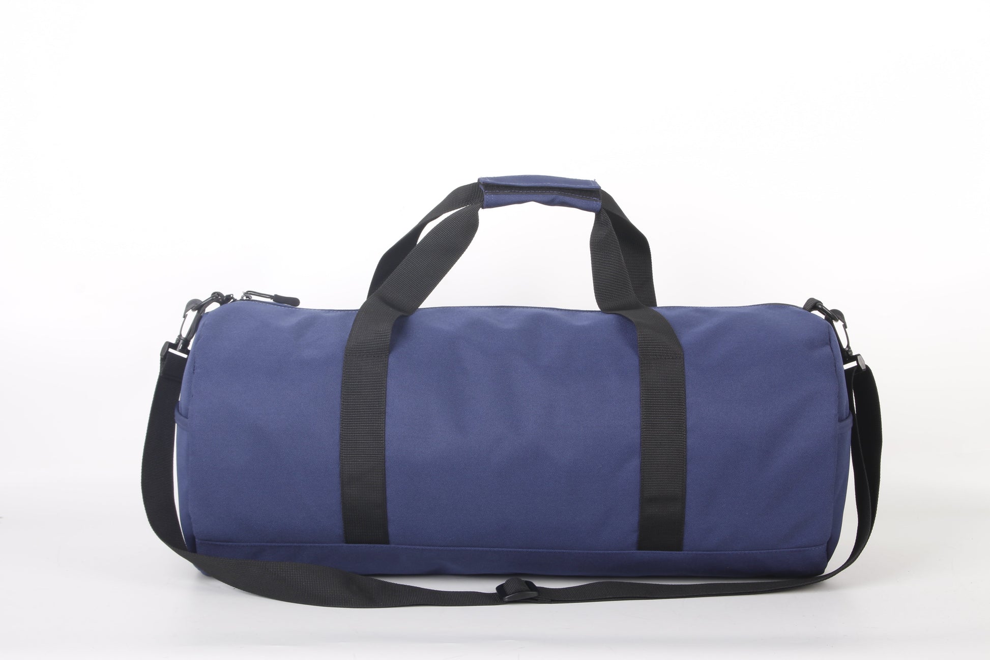 Crest Holdall – product image 10