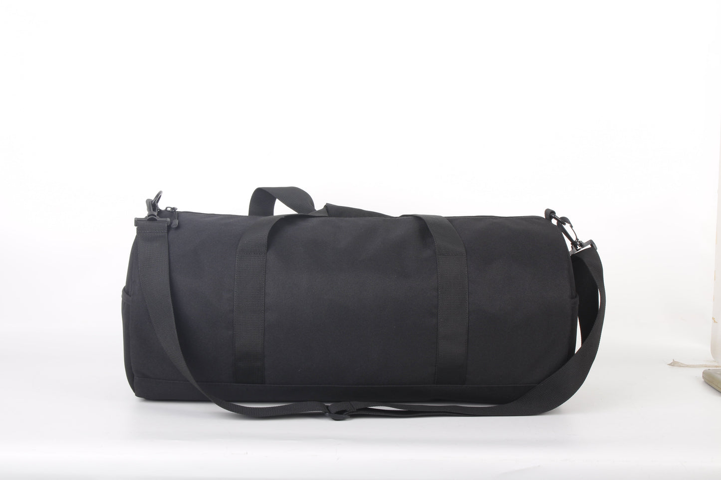 Crest Holdall – product image 4