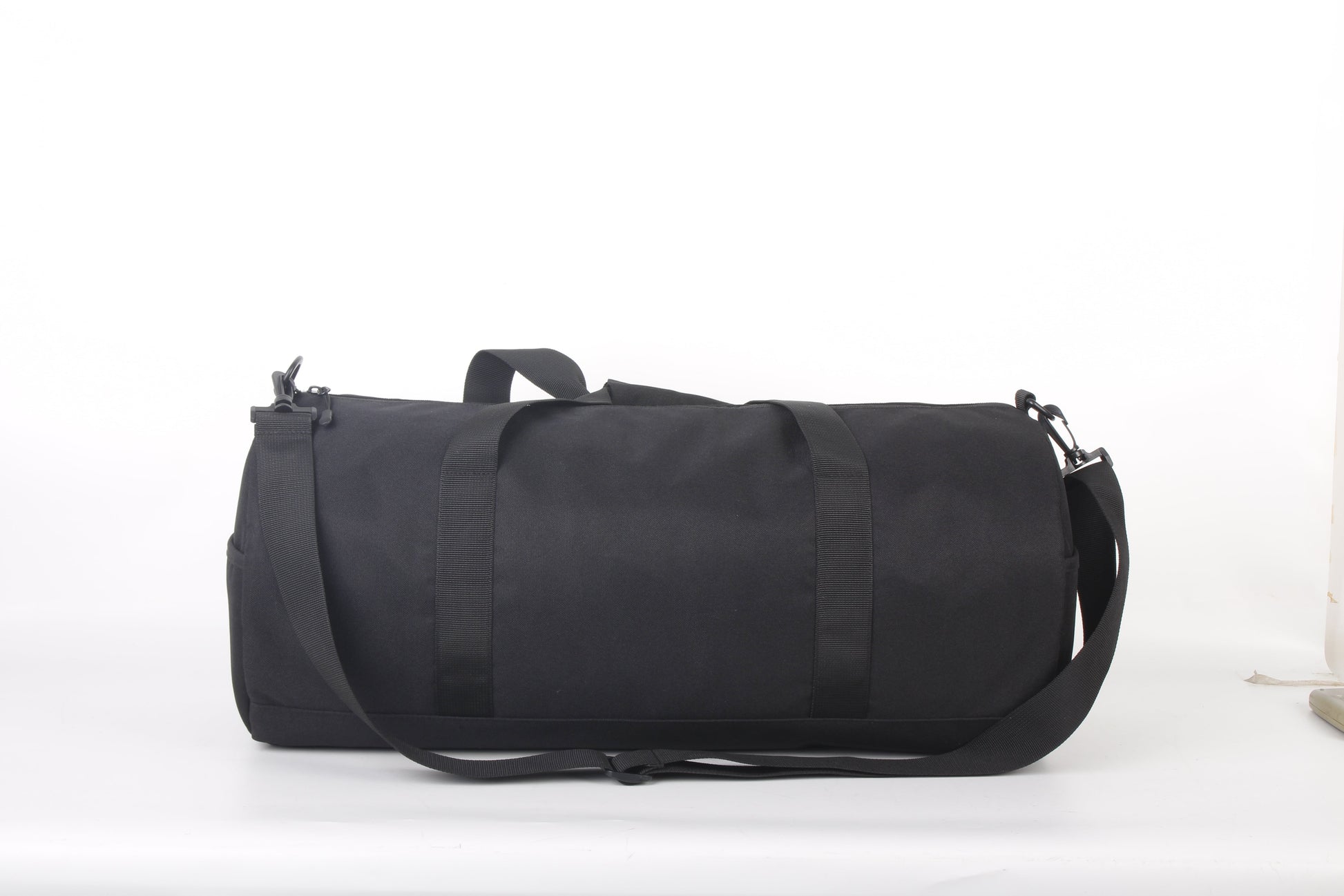 Crest Holdall – product image 4