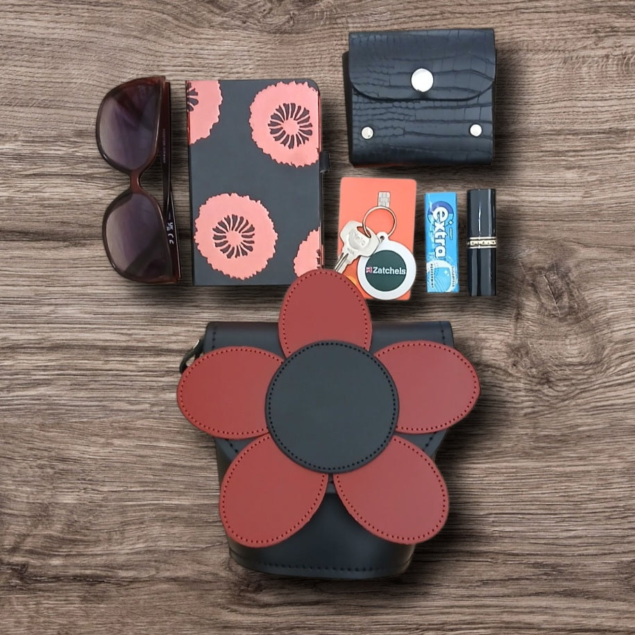 Handmade Leather Daisy Barrel Bag - Poppy - Red – product image 4 of 6
