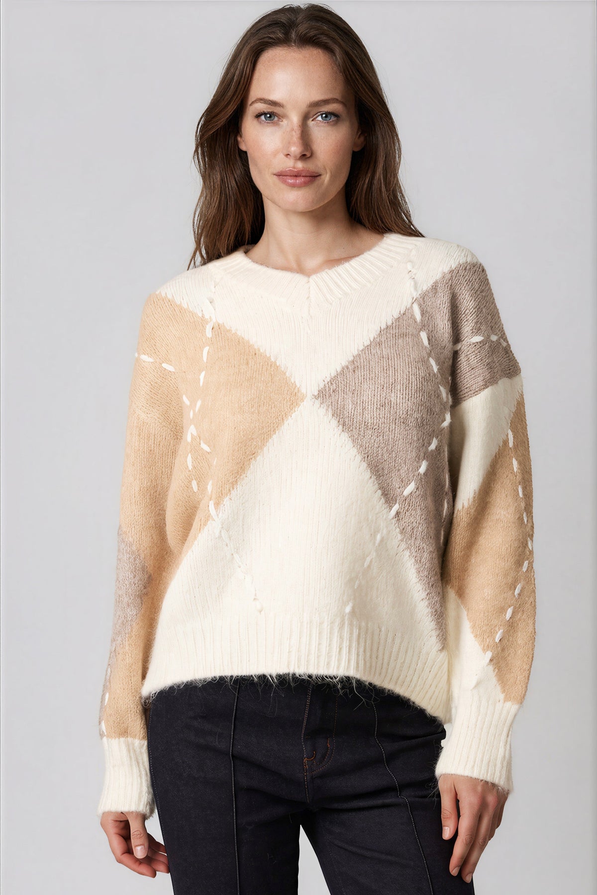 Ivory Argyle Pattern V Neck Jumper – product image 1 of 3