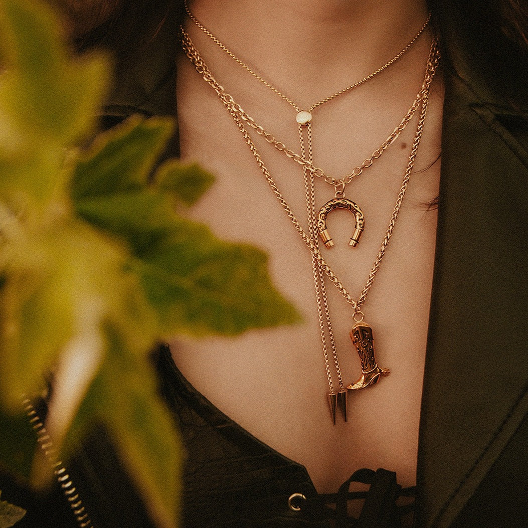 Gold Lucky Horseshoe Necklace – product image 2