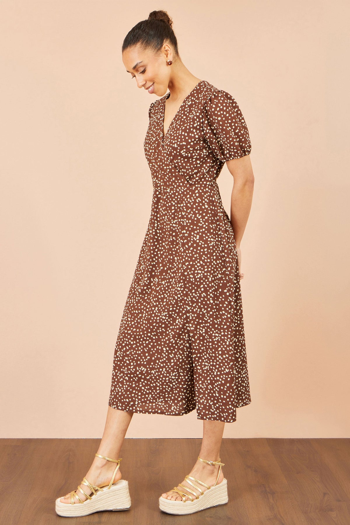 Yumi Brown Spot Midi Dress With Split Hemline – product image 6