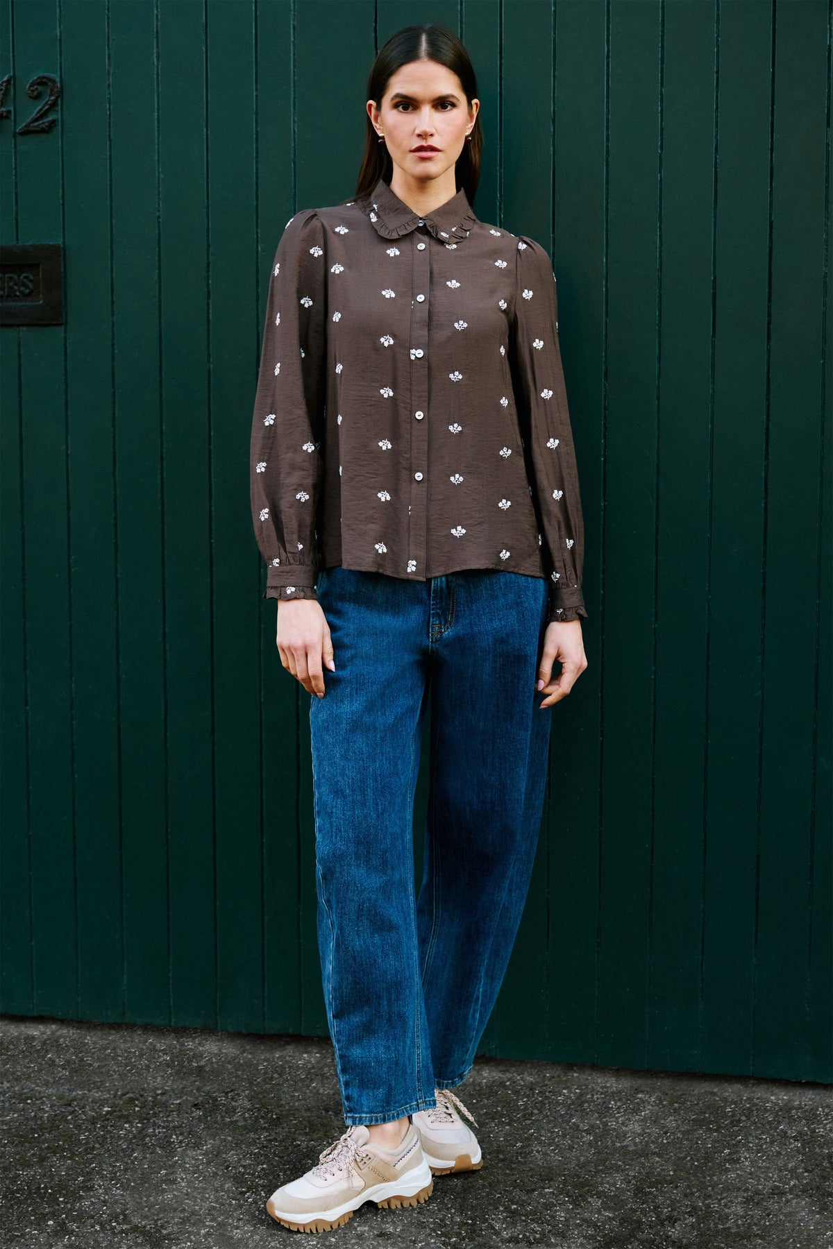 Yumi Brown Viscose Daisy Embroidered Shirt – product image 7