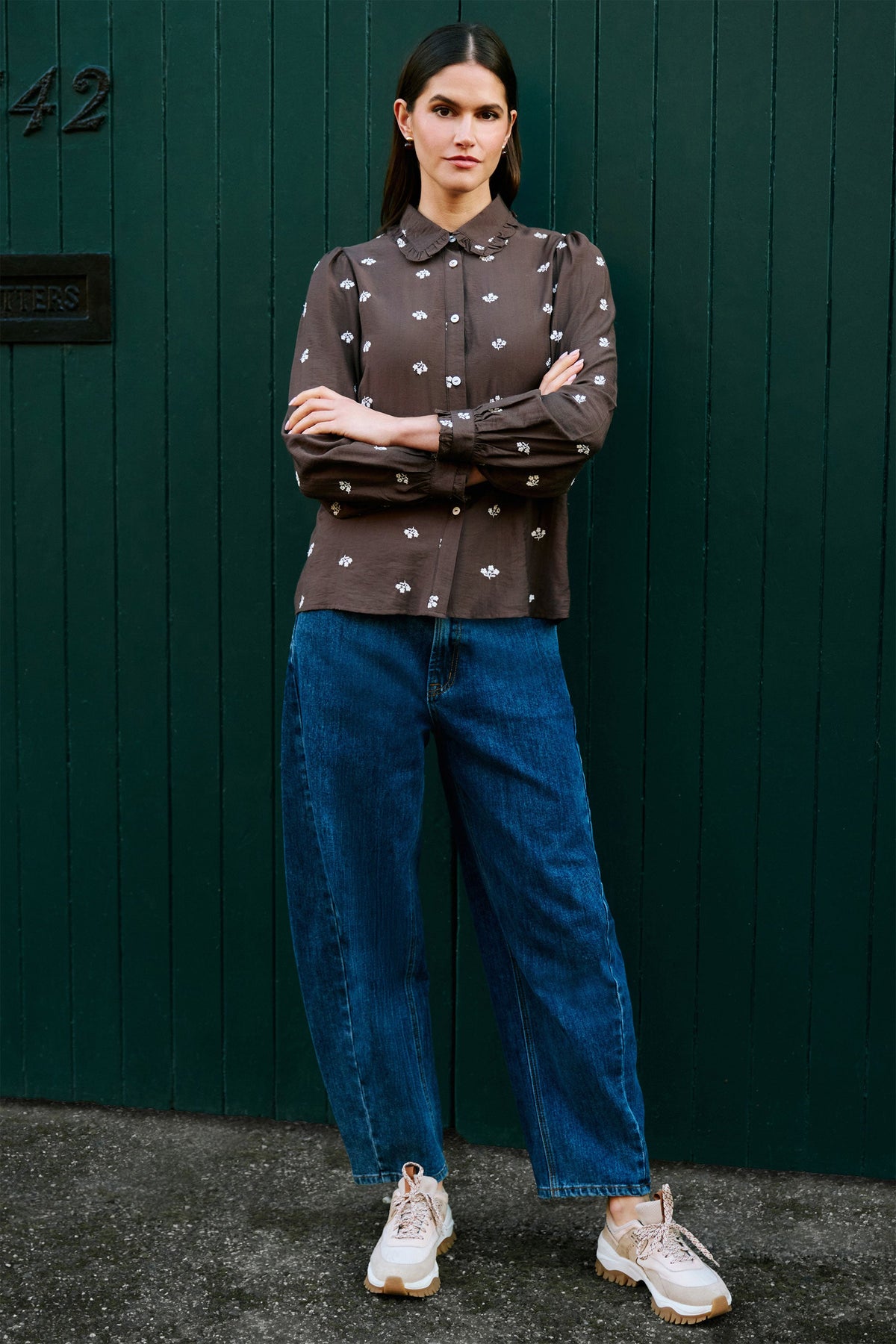 Yumi Brown Viscose Daisy Embroidered Shirt – product image 2