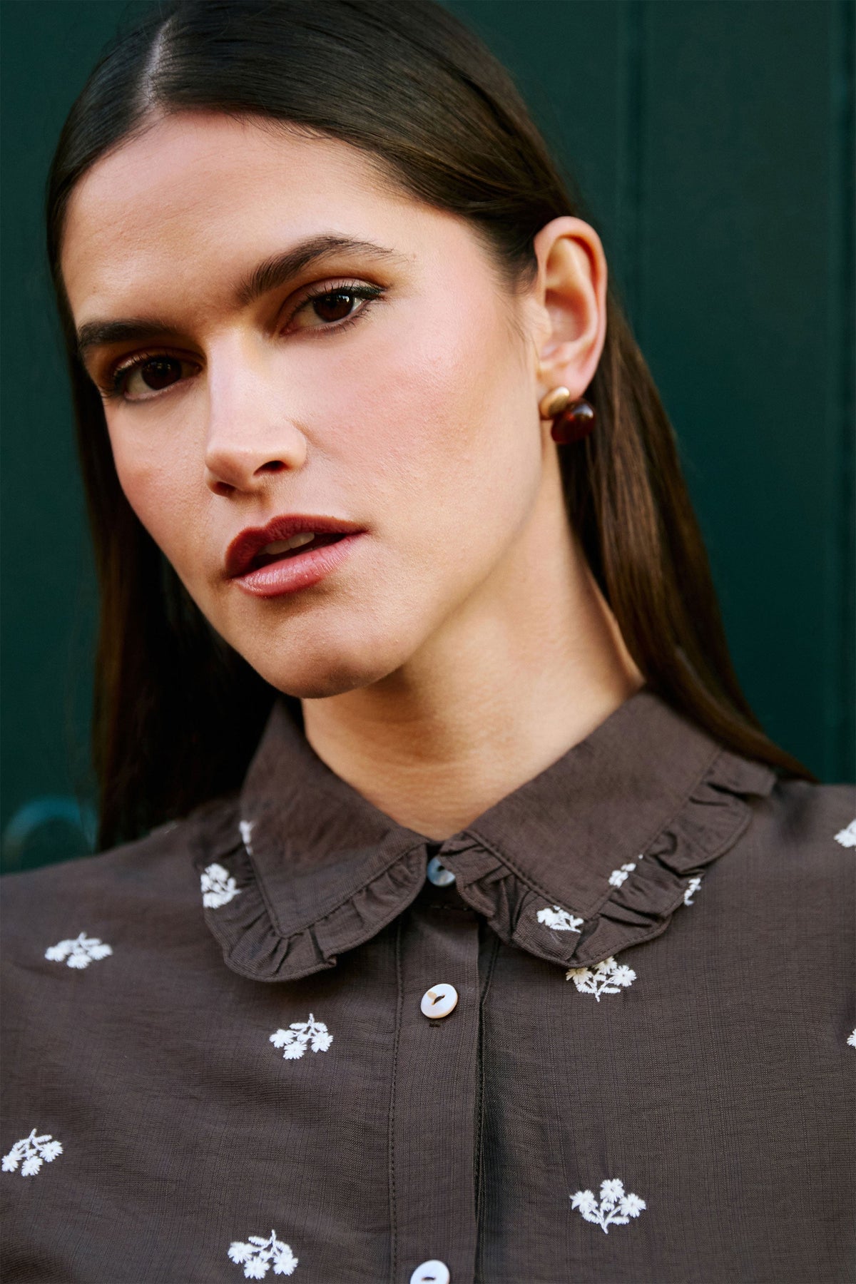 Yumi Brown Viscose Daisy Embroidered Shirt – product image 5