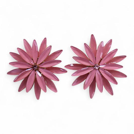 Soft Pink Vintage Glass Flower Earrings – product image 1 of 7