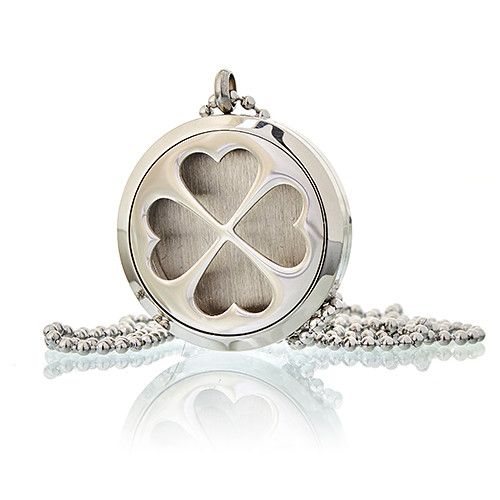 Aromatherapy Diffuser Necklace - Four Leaf Clover 30mm – product image 2 of 5