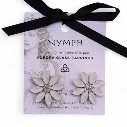 Pearl - Vintage Glass - Flowers - Earrings – product image 4 of 7