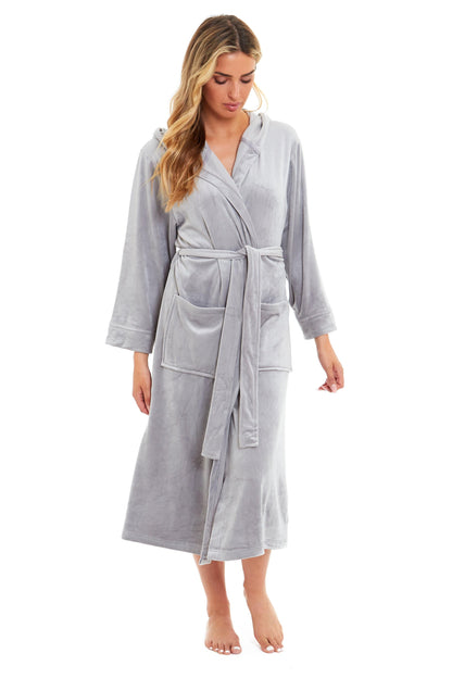 Olivia Rocco Women's Velour Hooded Bathrobe – product image 7