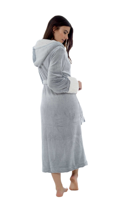 Daisy Dreamer Womens Shimmer Grey Fleece Dressing Gown With Sherpa Fur Hood Plush Flannel – product image 5 of 6