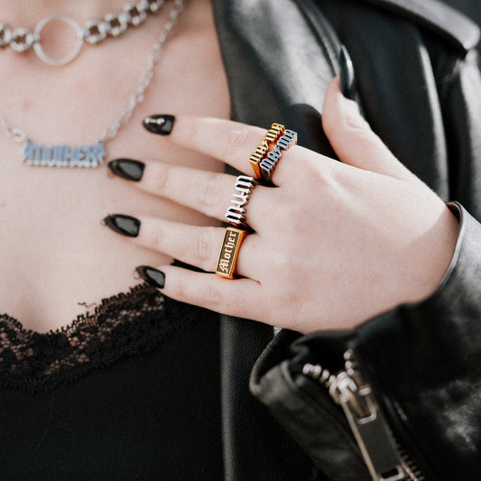 Mum Gold Ring – product image 2 of 4