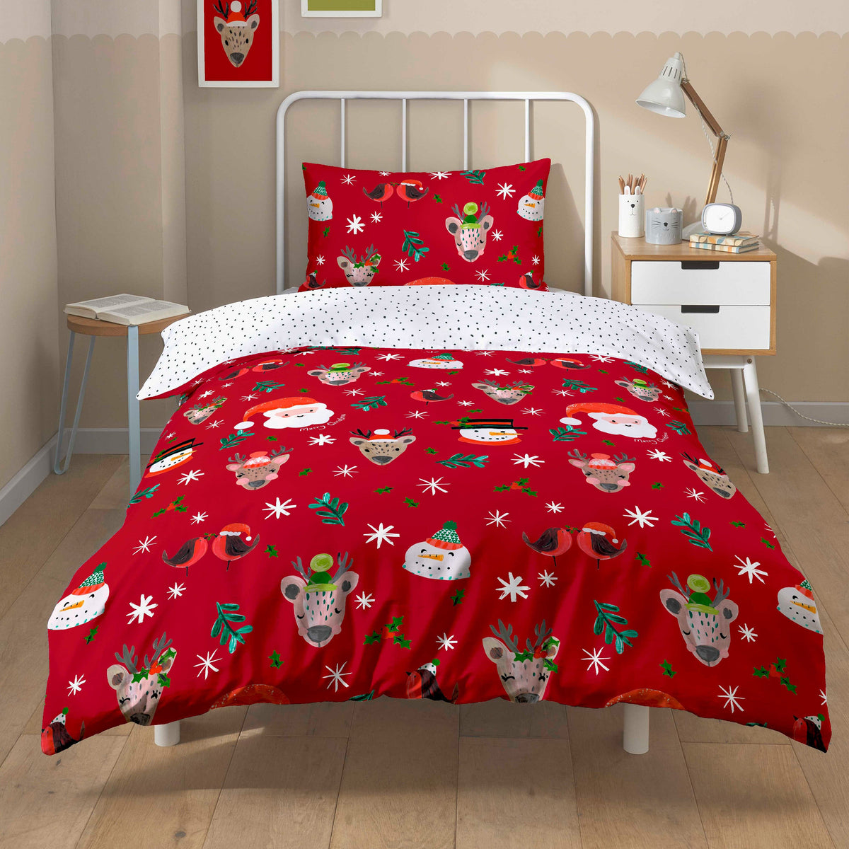 OLIVIA ROCCO Santa Duvet Cover Set With Pillowcases Reversible Xmas Snow-White Design – product image 1 of 6