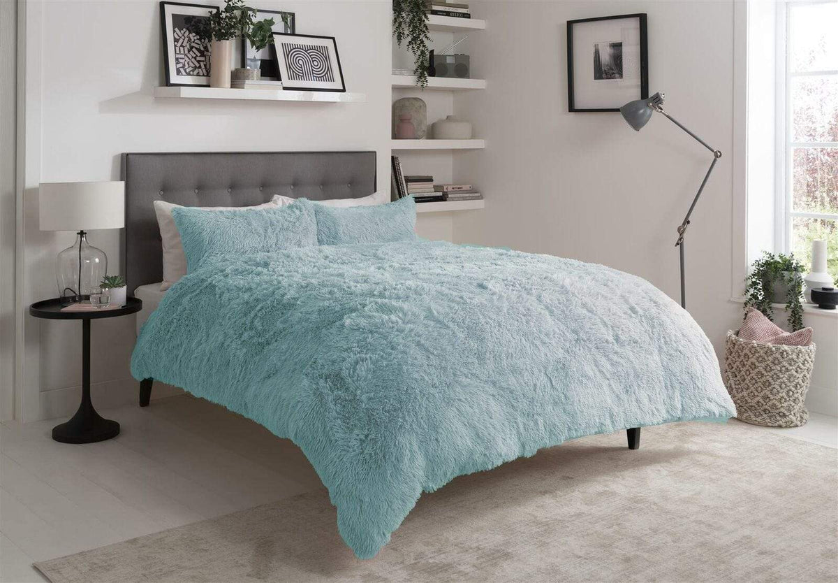 OLIVIA ROCCO Snuggle And Cuddle Faux Fur Duvet Set Extra-Soft Long Pile Winter Warmth – product image 4 of 5