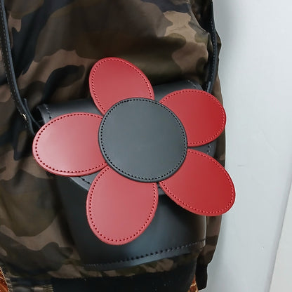 Handmade Leather Daisy Barrel Bag - Poppy - Red – product image 2 of 6