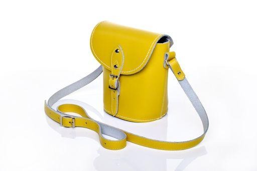 Handmade Leather Barrel Bag - Pastel Daffodil Yellow – product image 3 of 4